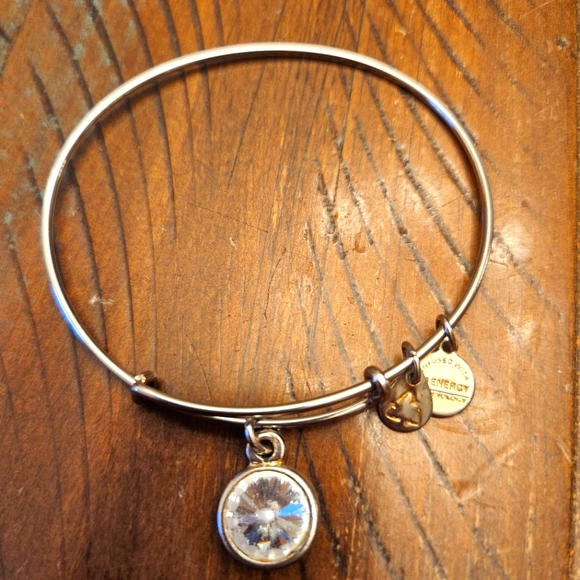 🎈2/$15 Alex and Ani bracelet- April - Picture 1 of 3